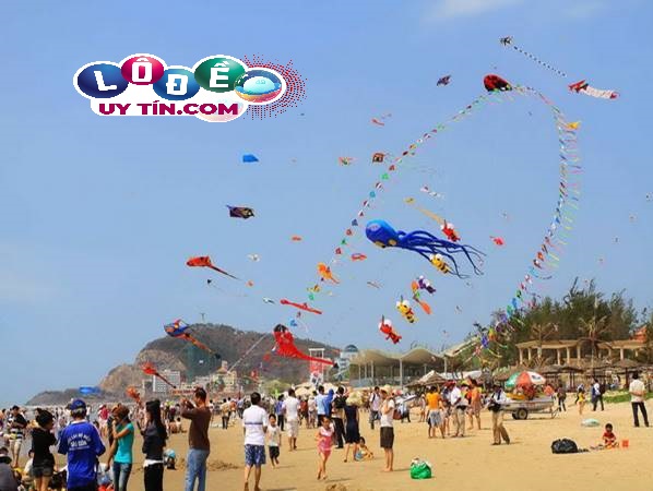 Mơ thấy thả diều là điềm báo gì? Đánh con số nào? 15 Mơ thấy thả diều là điềm báo gì? Đánh con số nào?