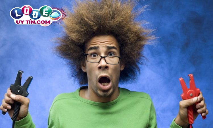 Mơ bị điện giật báo hiệu điềm gì? Đánh con số nào? 16 Mơ bị điện giật báo hiệu điềm gì? Đánh con số nào?