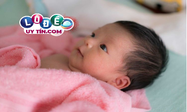 Nằm mơ thấy mình sinh con gái đánh con gì? 17 Nằm mơ thấy mình sinh con gái đánh con gì?